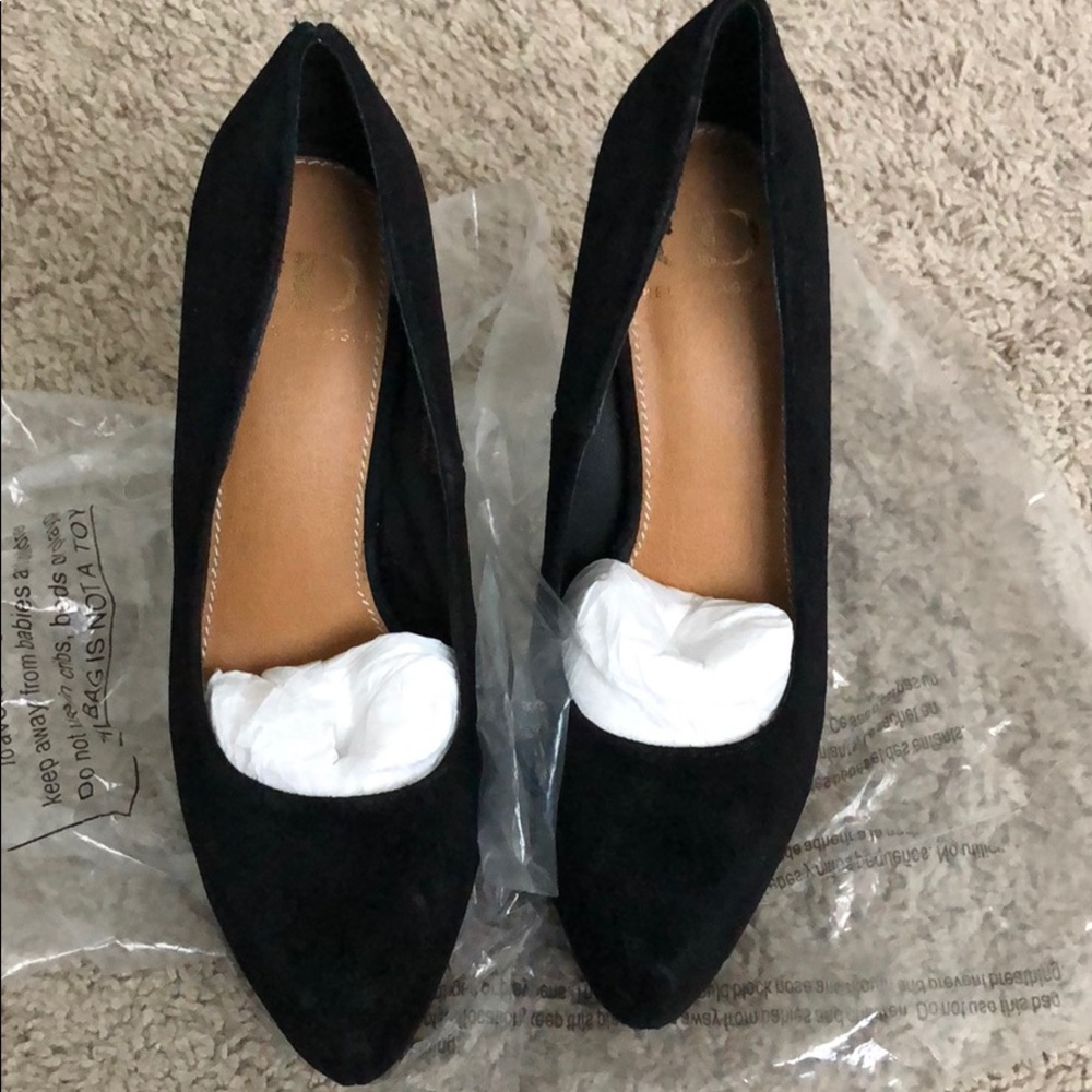 Black suede kelsi dagger gracie platform pumps!